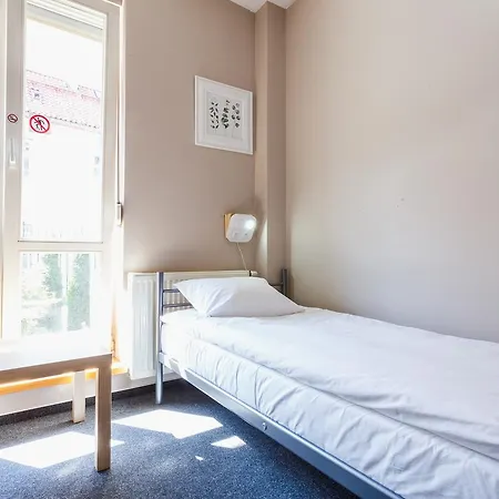 Hostel Greenwood Centrum *