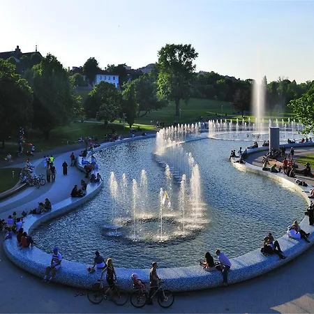 Greenwood Centrum * وارسو